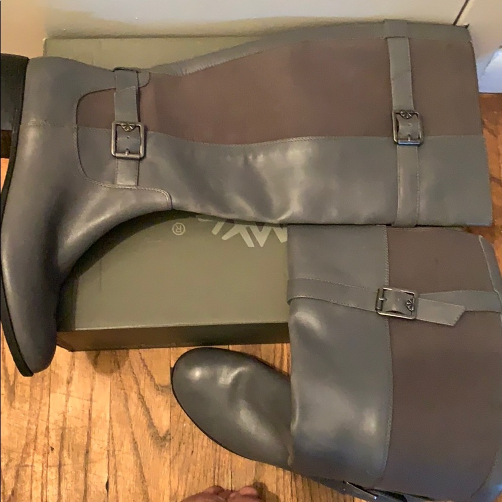 Riding boots